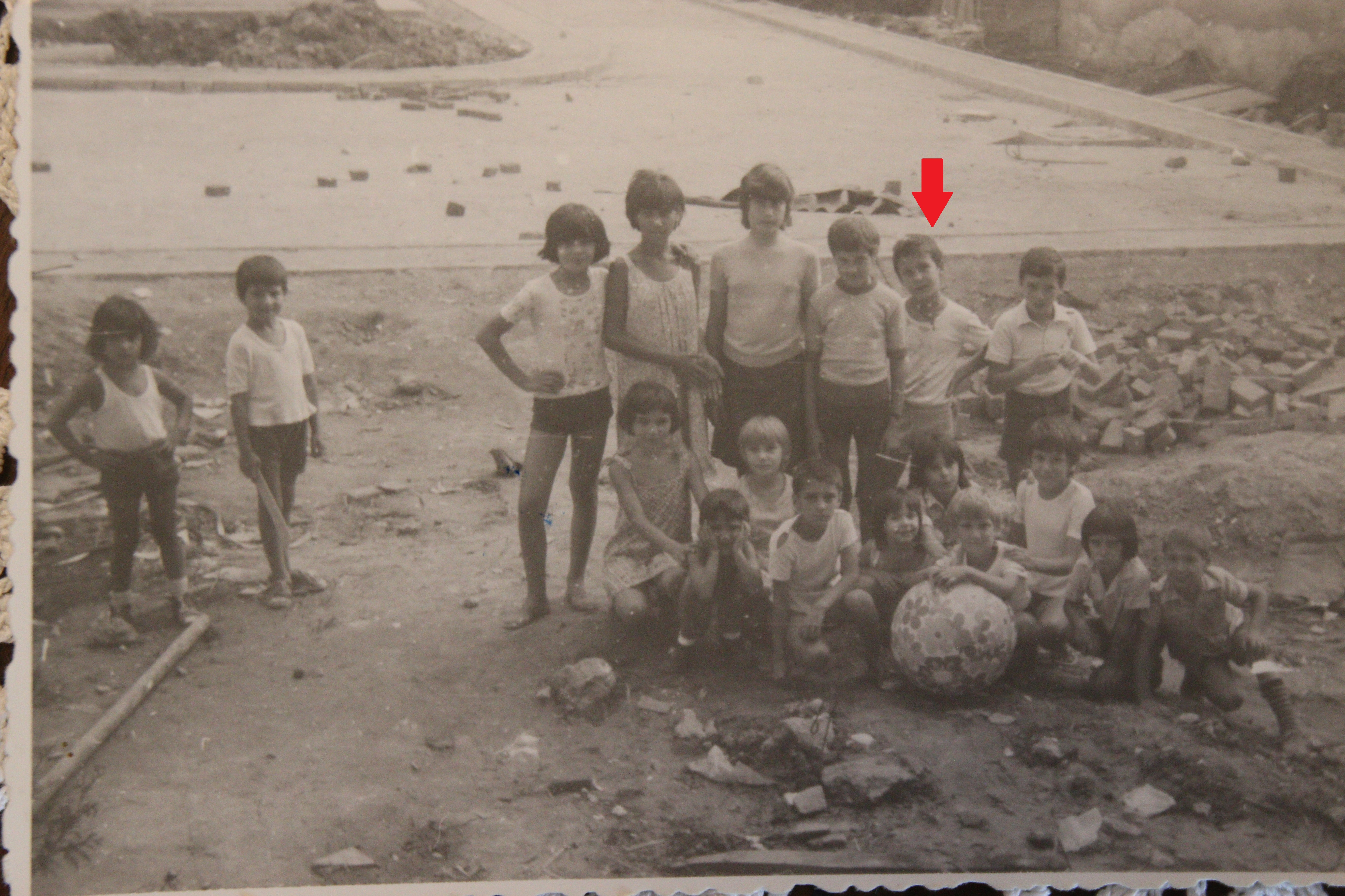 Florin Chilian, surprins de familia Dumitrescu in timp ce se juca in spatele blocului