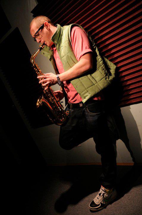 What's Up se imparte intre muzica si viata de familie pe care si-o doreste din toata inima