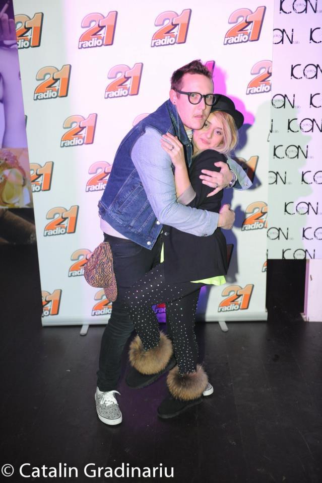 Simina, iubita lui Marius, ii este aproape in fiecare zi, iar acum are grija ca acesta sa se recupereze cat mai bine