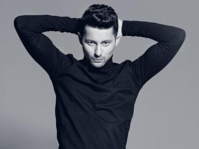 De cand s-a despartit de colegii lui de trupa, Adi si-a continuat cariera solo