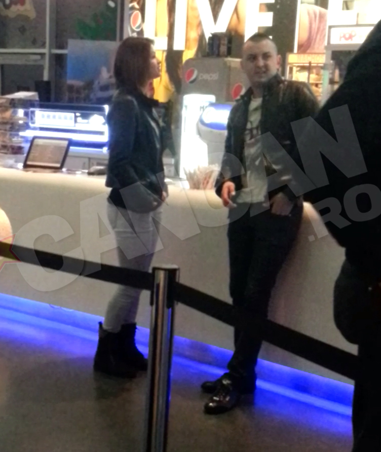 Vasilica si bruneta lui au negociat minute bune pana sa decida ce film sa vada