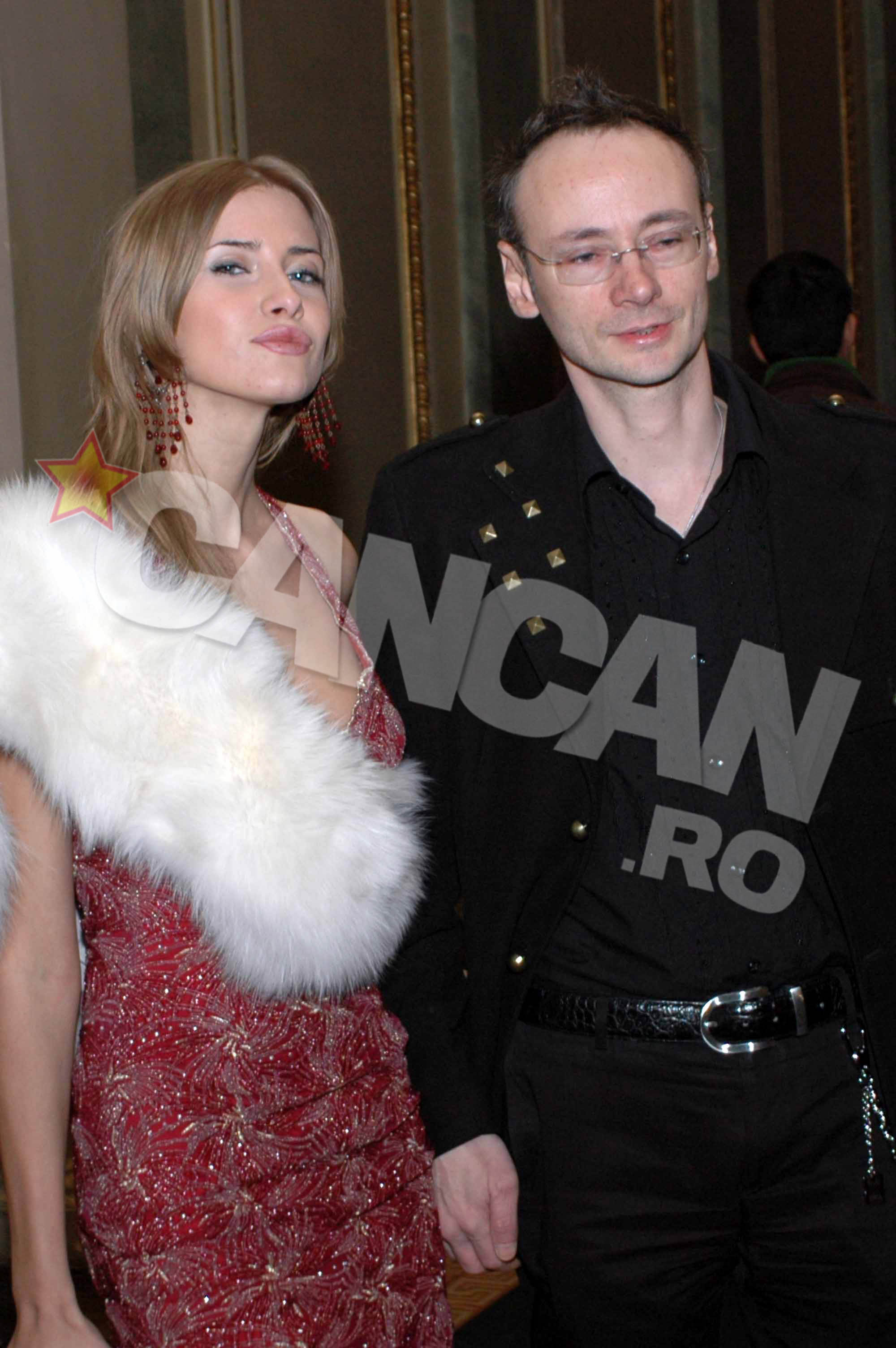 Iulia si Mihai Albu au divortat, dar la scurt timp s-au impacat de dragul fiicei lor, dar ca amici