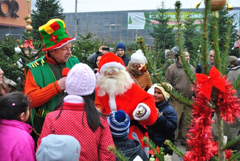 Magicianul a fost prezent duminica in sectorul 2 la un eveniment inedit: un concurs de imbodobit brazi