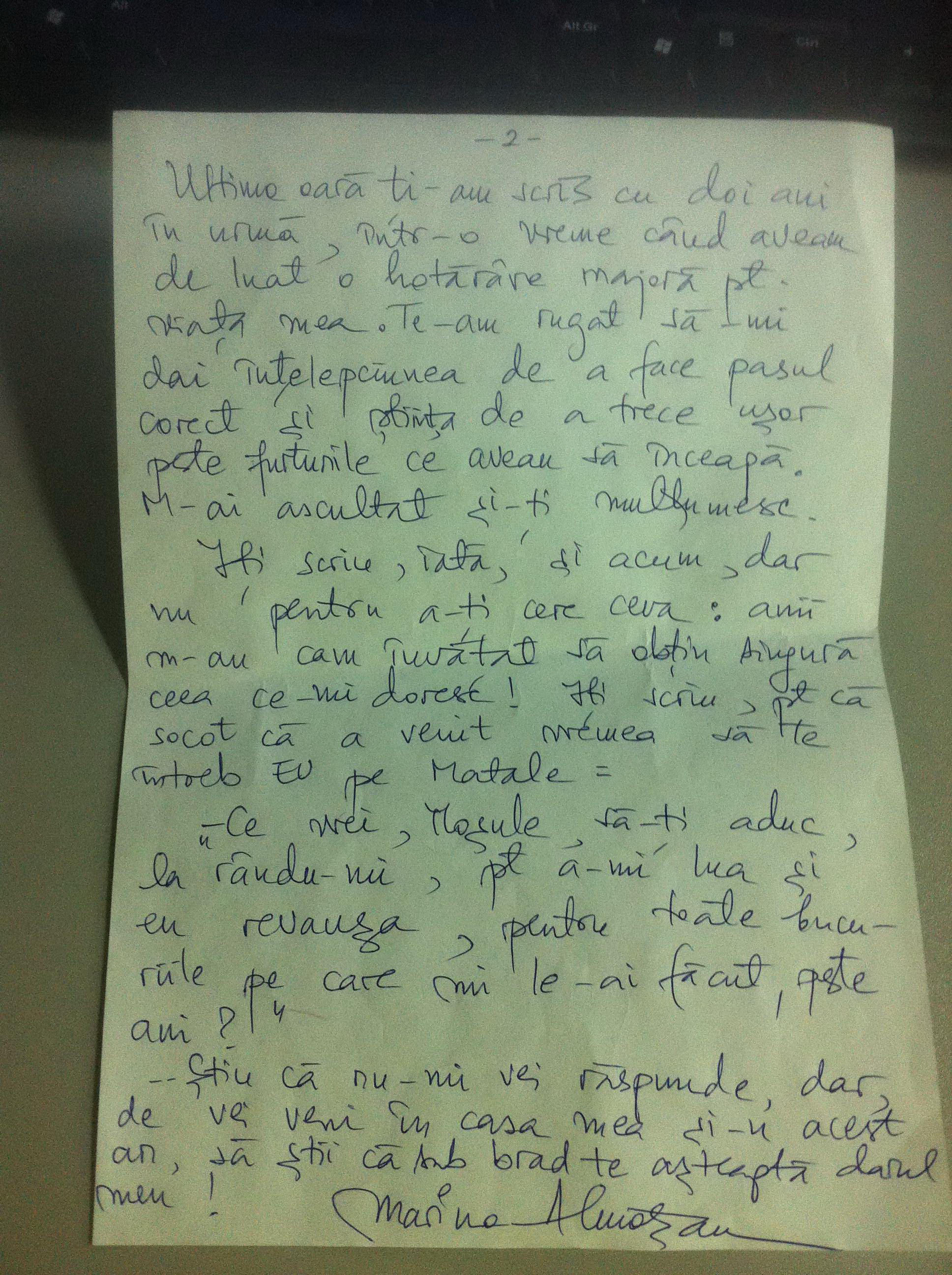 Vedeta a vrut sa ii multumeasca Mosului pentru toate cadourile pe care i le-a adus de-a lungul timpului