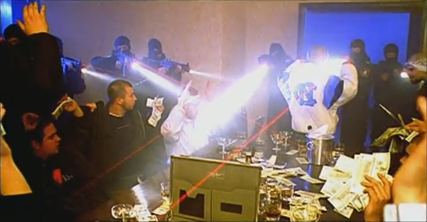 Era o vreme cand baietii de la B.U.G. Mafia se luptau cu mascatii in clipurile lor