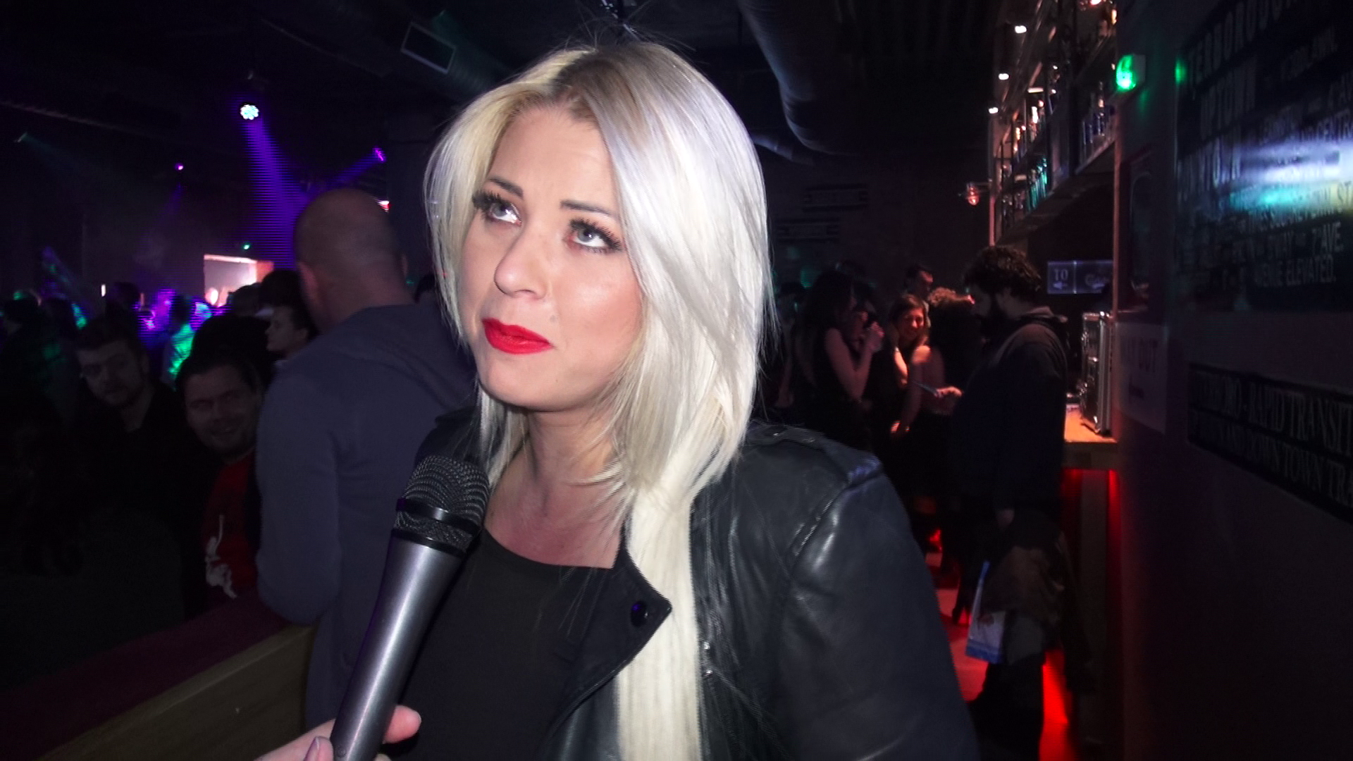 Roxana Nemes abia asteapta Craciunul, pentru a fi alaturi de cei dragi