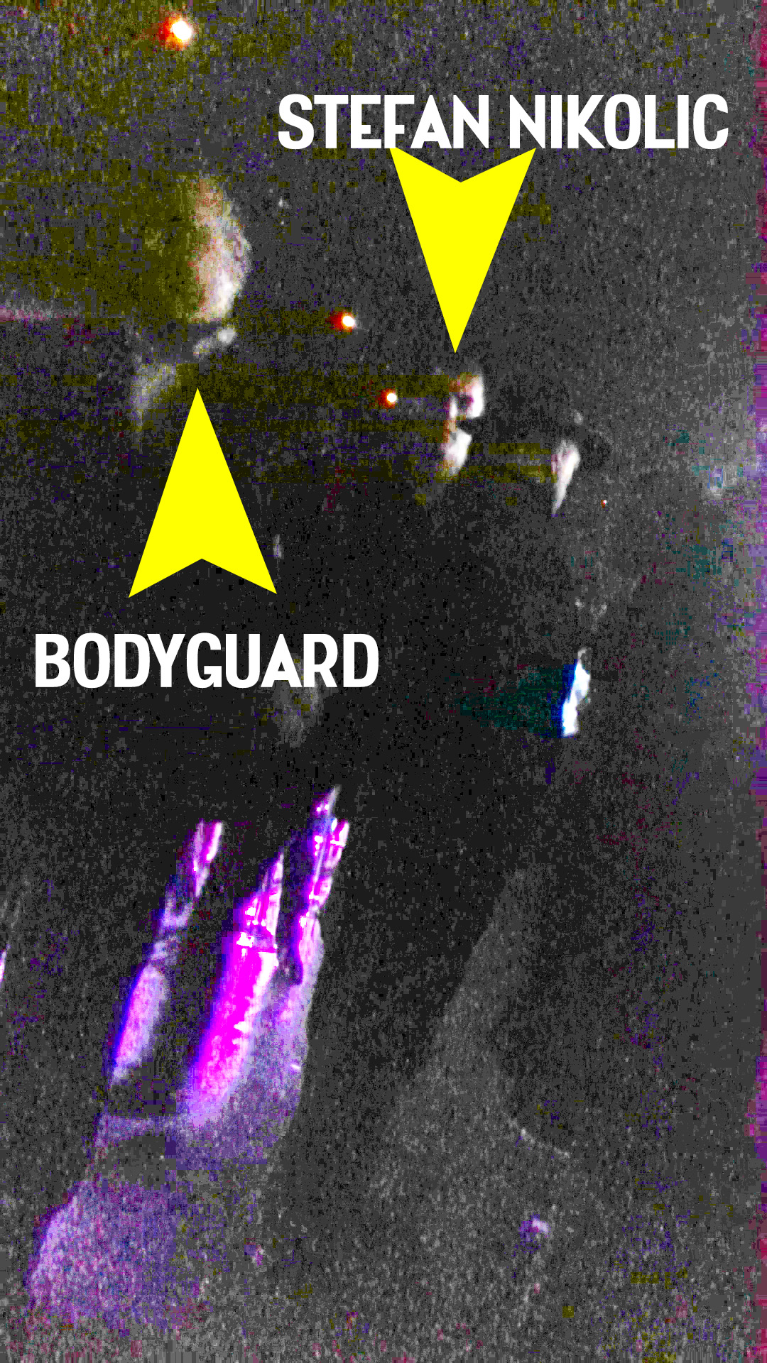 Stefan Nikolic a mers la toaleta insotit de bodyguard