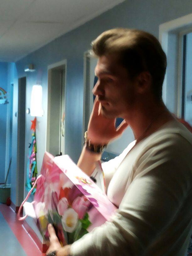 Cantaretul a putut intra cu greu in saloanele micutilor