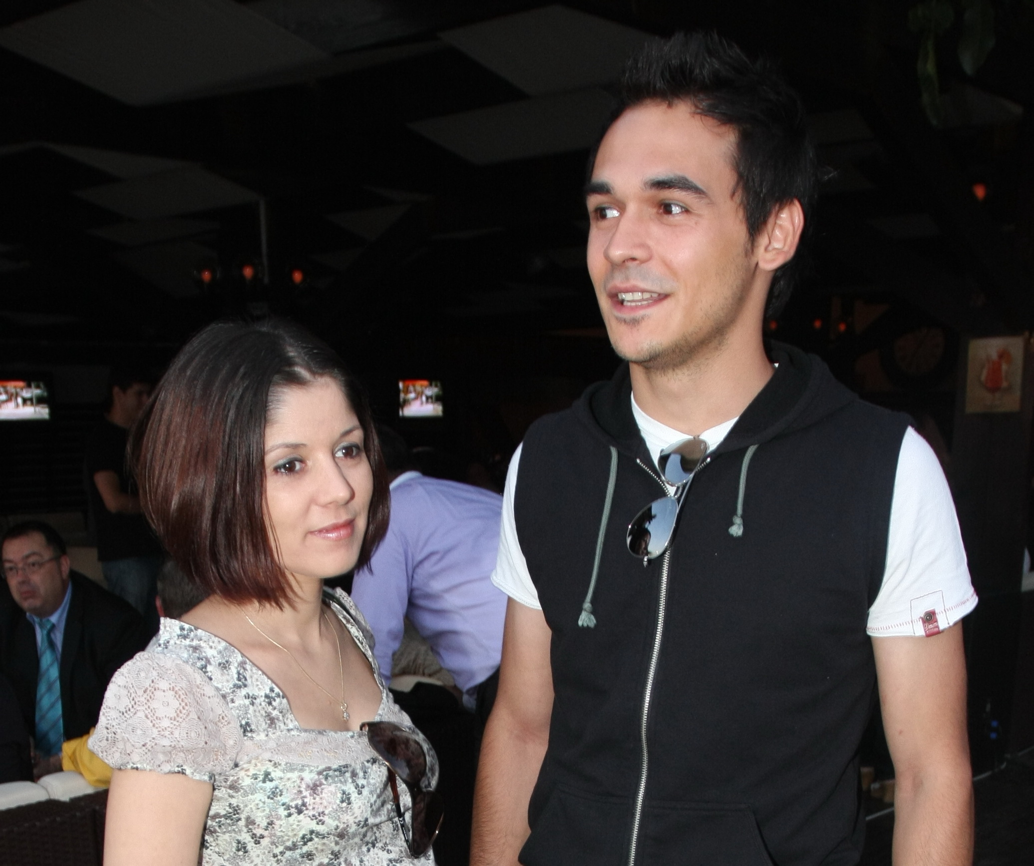 Desi nu-i prea place sa se afiseze la evenimente mondene, Diana Simion si-a insotit de aceasta data sotul