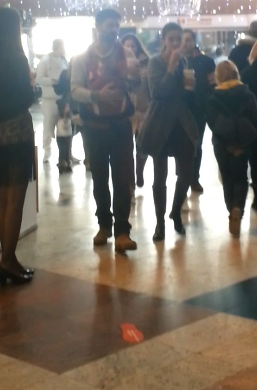 Dupa ce si-au luta cafea cei trei si-au continuat plimbarea