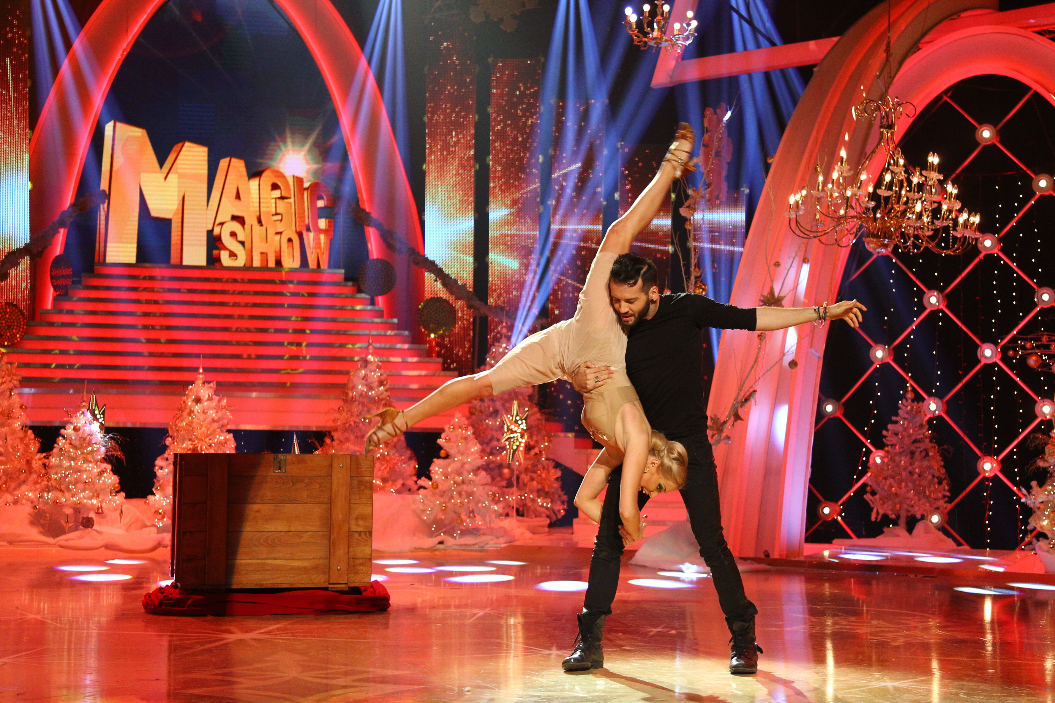 Laura si Bogdan Boanta vor dansa pentru Revelionul de la Pro TV