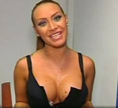 Raluca si-a facut doua operatii de marire a bustului