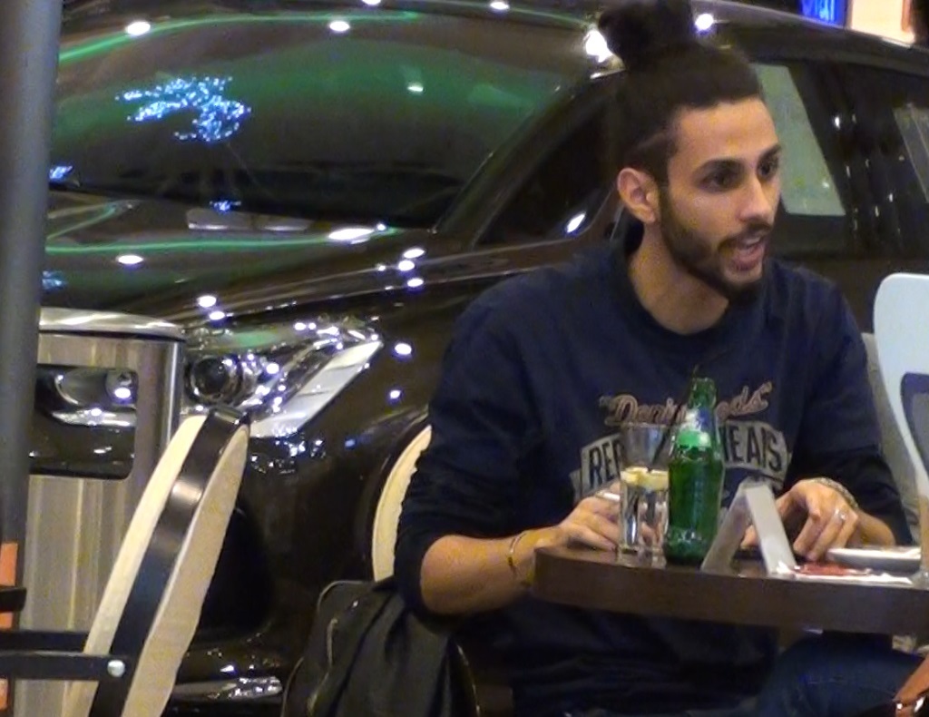 Artistul a devenit cunoscut dupa colaborarile cu Elena Gheorghe si Mandinga