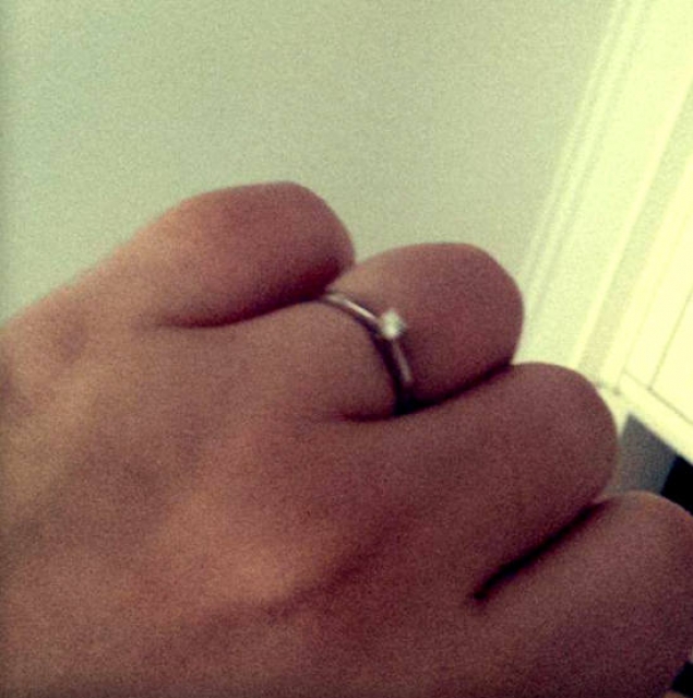 inel logodna oana roman