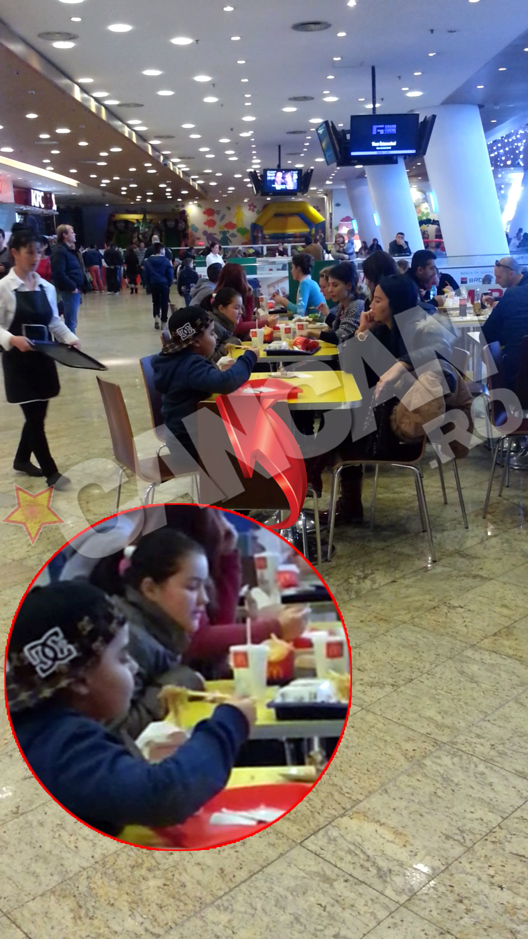 Alberto a servit, elegant, mancarea chinezeasca, cu betele