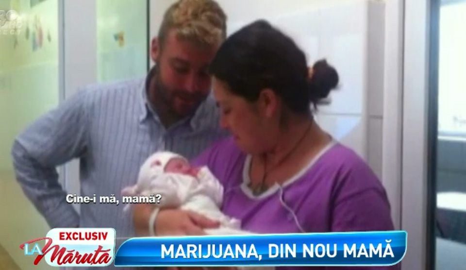 De cand au devenit parinti, cei doi nu au mai putut face fata cheltuielilor