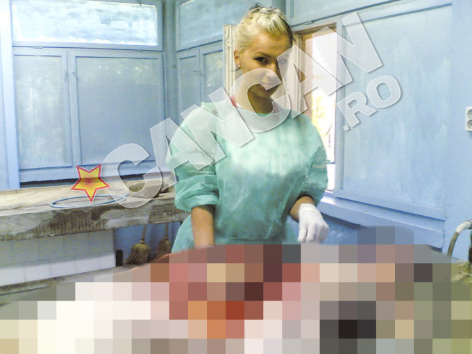 Mihaela a decenit cunoscuta dupa ce s-a pozat la morga
