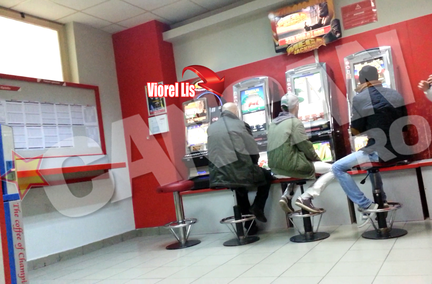 Viorel a stat cateva minute la pacanele