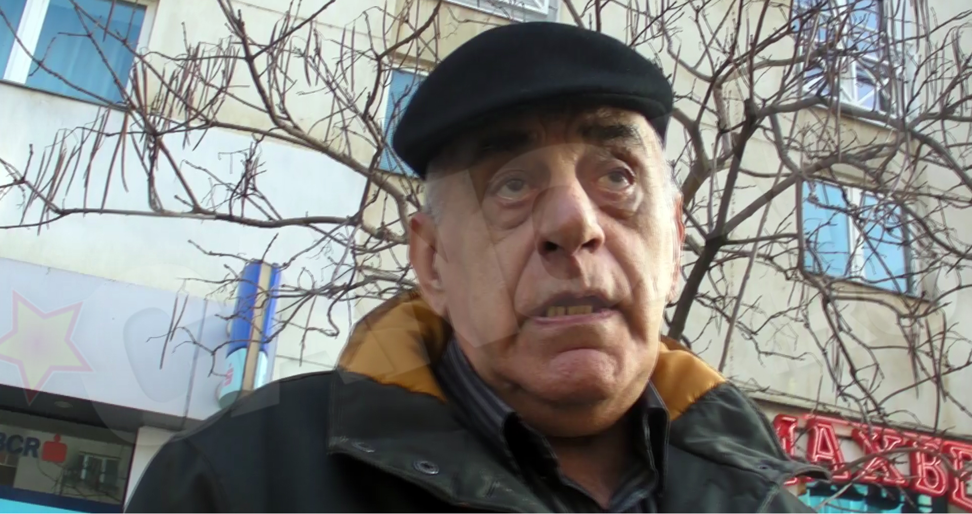 Viorel Lis ne-a povestit ca ia zilnic 15 pastile