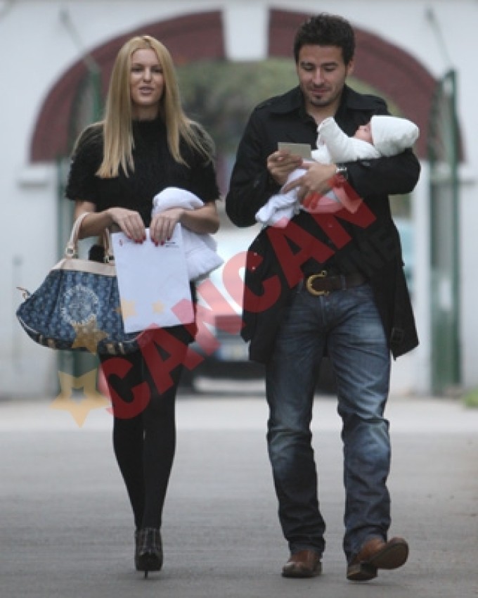 Denisa Nechifor s-a iubit cu Adi Cristea, caruia i-a daruit o fetita