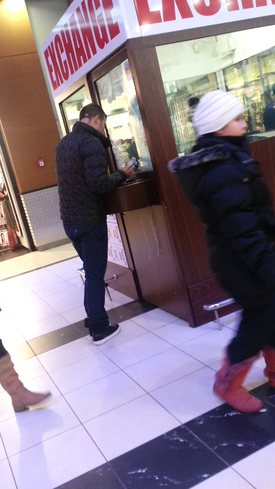 Inainte de shopping, Raducu si-a facut plinul cu lei