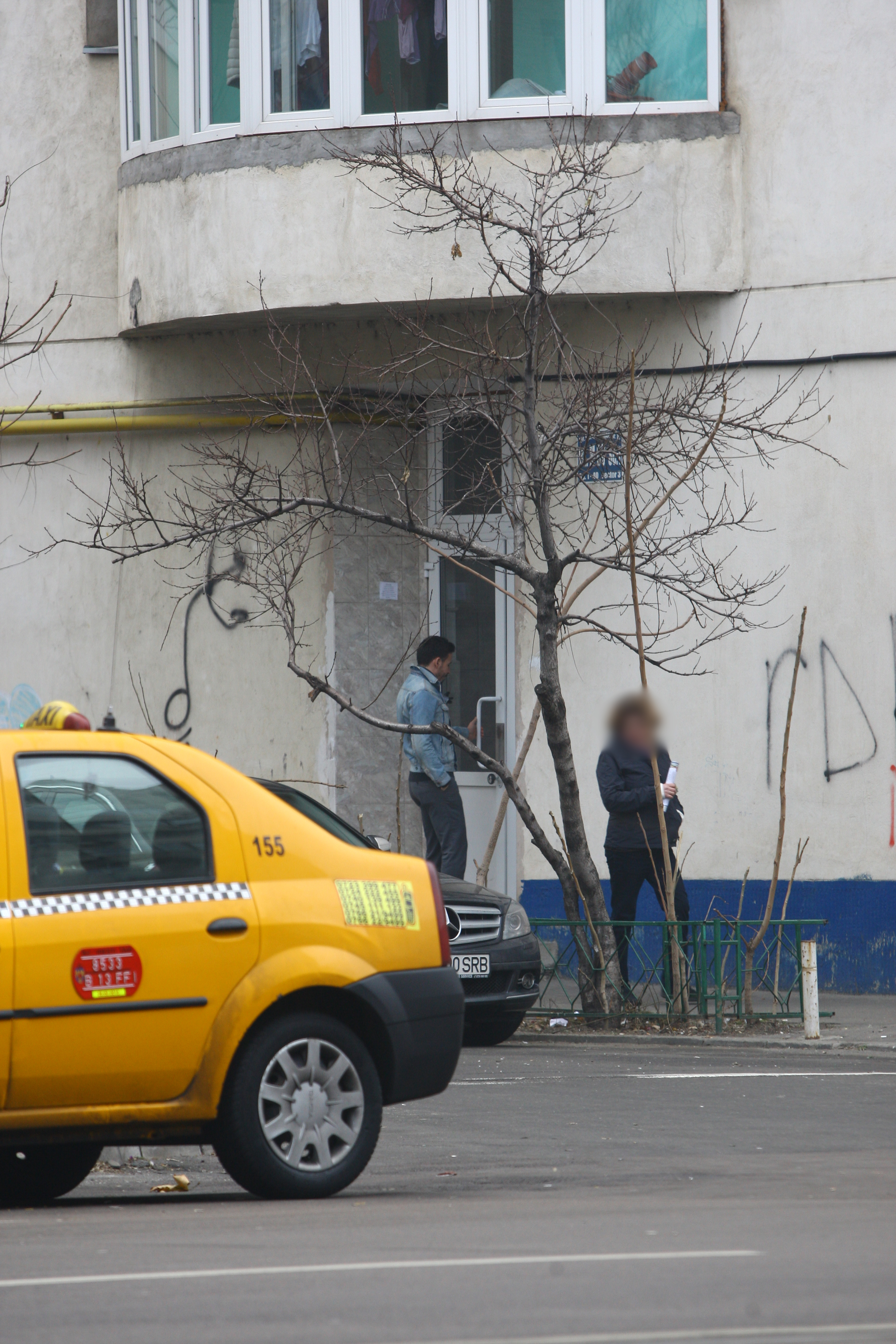 Adrian Cristea a venit cu un taxi