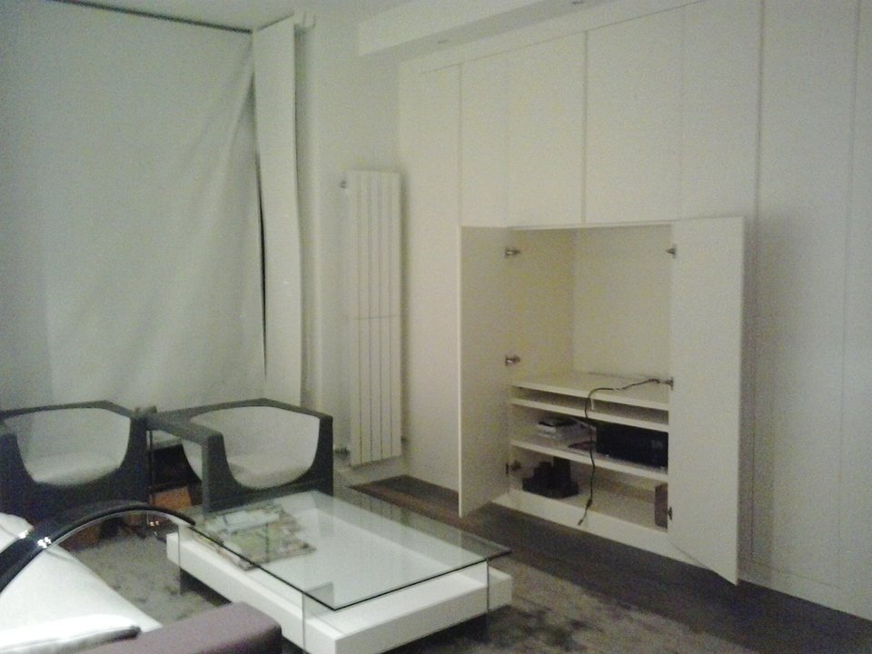 Apartamentul blondei a fost rascolit de hoti