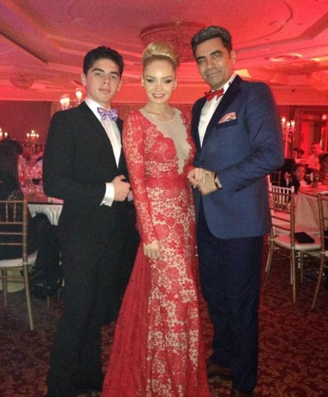 Marcel Toader a prezentat-o pe Mirela tuturor apropiatilor