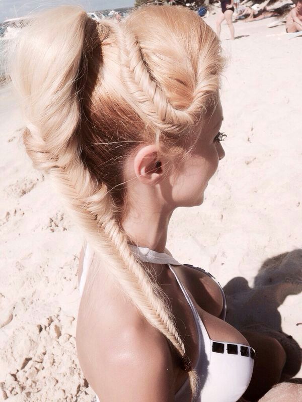 Andreea Balan se distreaza cu prietenele in Republica Dominicana