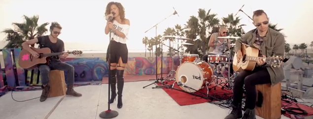 Inna intr-o tinuta foarte sexy