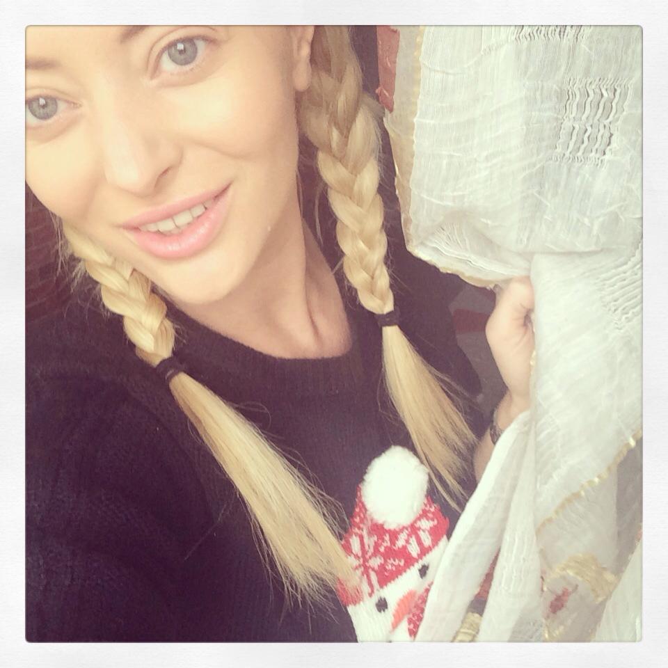 Delia nu are curaj sa isi faca operatie estetica la nas