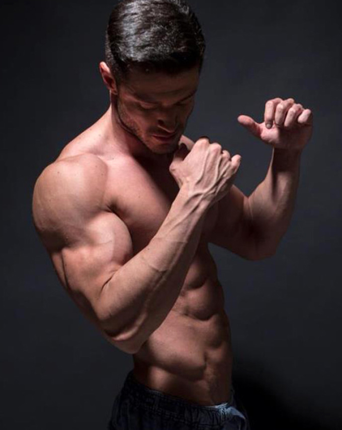 Victor a inlocuit-o pe Bianca Dragusanu cu 6 femei