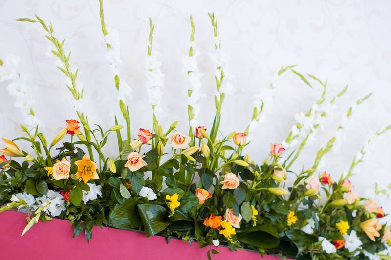 Acesta este aranjamentul de 130 de flori, facut de Madalina si mama ei sursa: arhiva personala