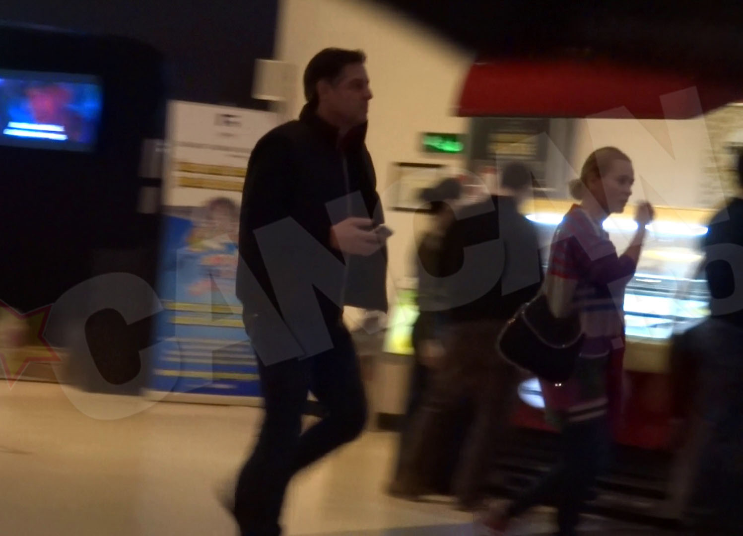 Andreea si familia sa merg des la mall