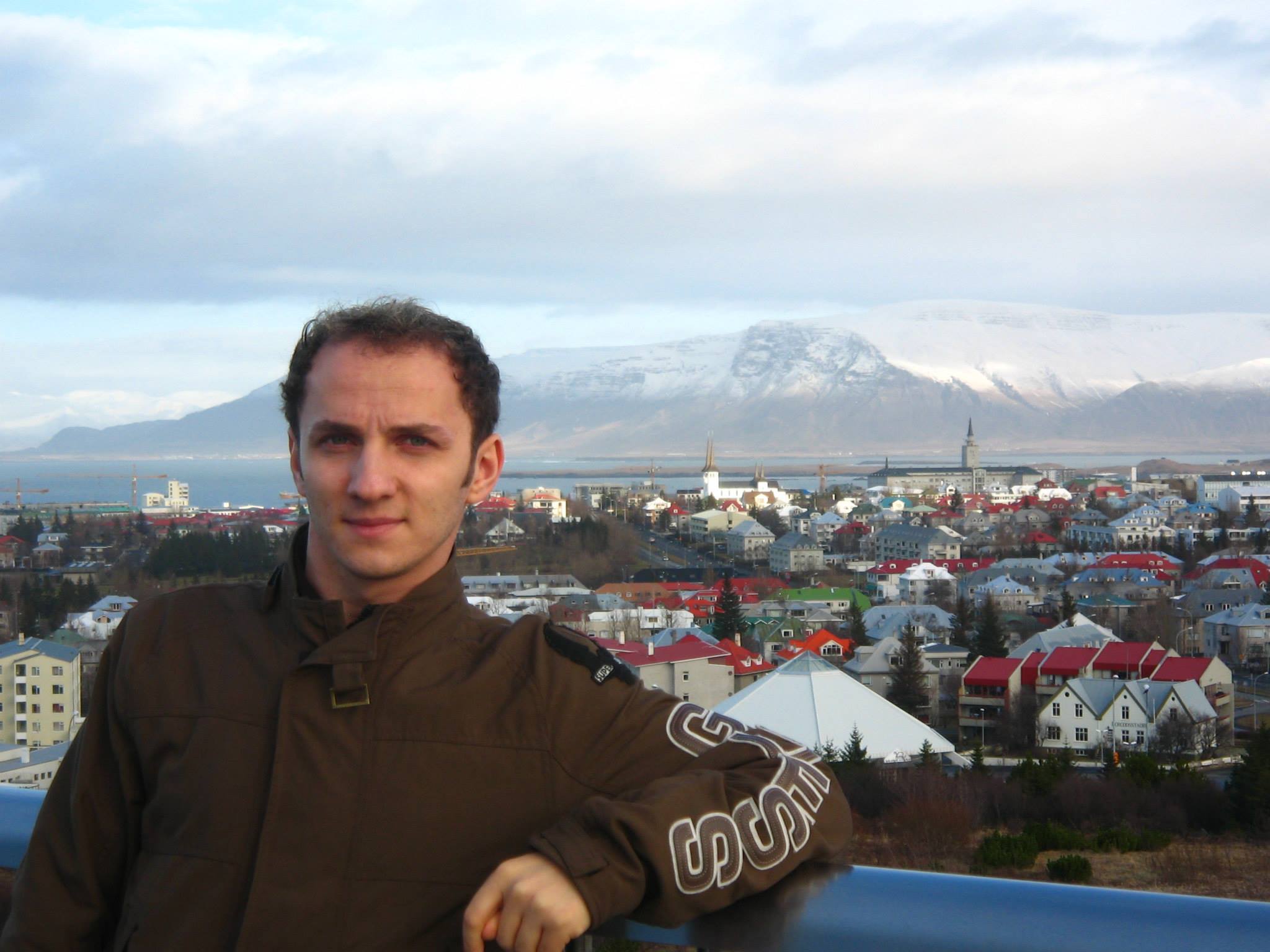 Mihai Traistariu renunta la firma lui de taxiuri pentru ca nu se mai poate ocupa de ea sursa: arhiva personala