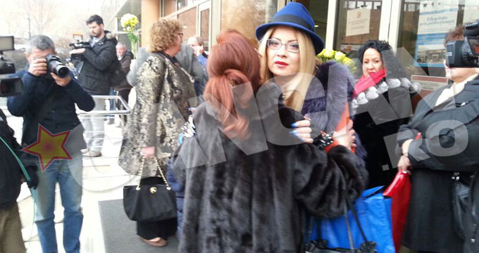 Catinca Roman se felicita cu mama lui Pepe