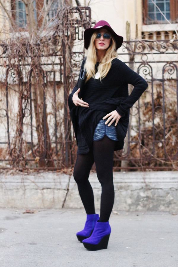 Dana Rogoz nu uita de fanii de pe blog, motiv pentru care posteaza zilnic imagini cu ea