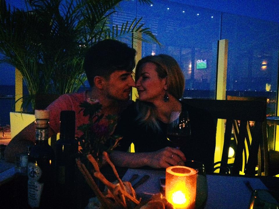 Chiar daca sunt casatoriti de aproape zece ani, Radu si Ana inca se bucura de clipe de romantism impreuna sursa: arhiva personala