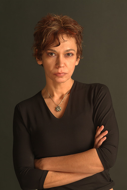 Oana Pellea vrea sa recupereze in instanta terenul din comuna Urzicuta