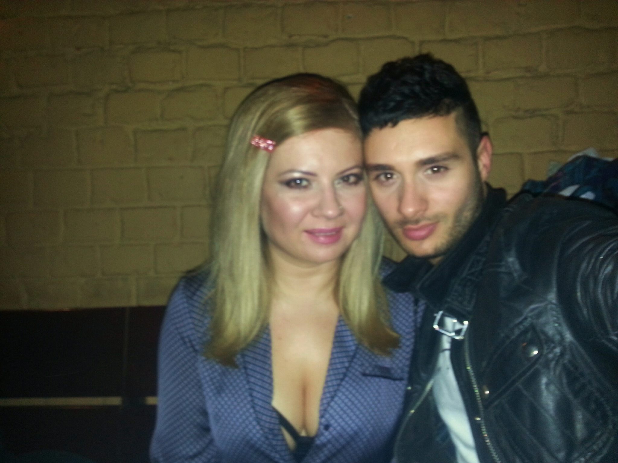 Catincai ii place la club, cu tot felul de tineri