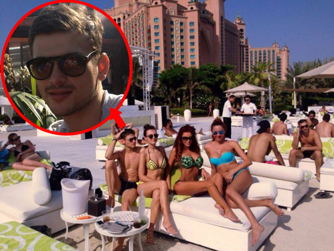 NOIEMBRIE 2013: In ordine, de la stanga la dreapta - Alin, Vika Jigulina, Bianca si Ana Radu