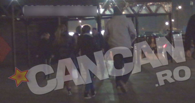 Cei trei s-au indreptat spre casa