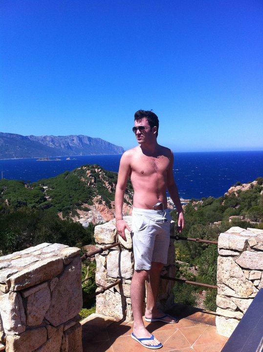 Intr-un moment de relaxare in Italia, unde si-a petrecut ultimii trei ani din viata sursa: arhiva personala