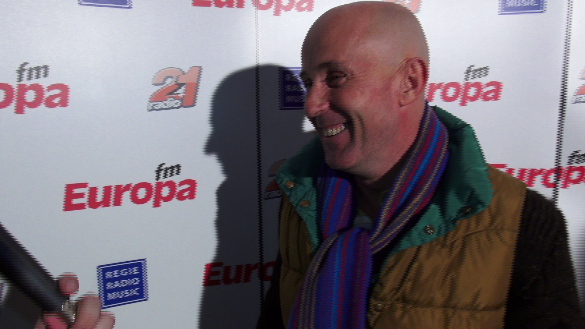 Pana si Mugur s-a distrat la propriile lui glume