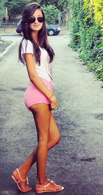 Sora mai mica a Andreei Tonciu nu pierde nicio ocazie ca sa se imortalizeze