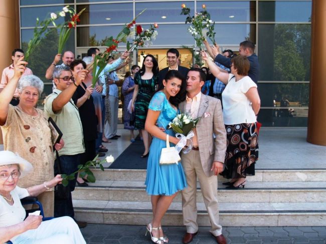 Dezbracatu si Laura s-au casatorit in 2007