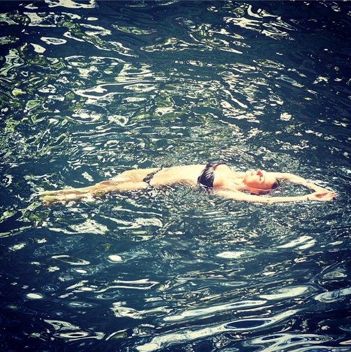 Jojo si vacanta visurilor sale