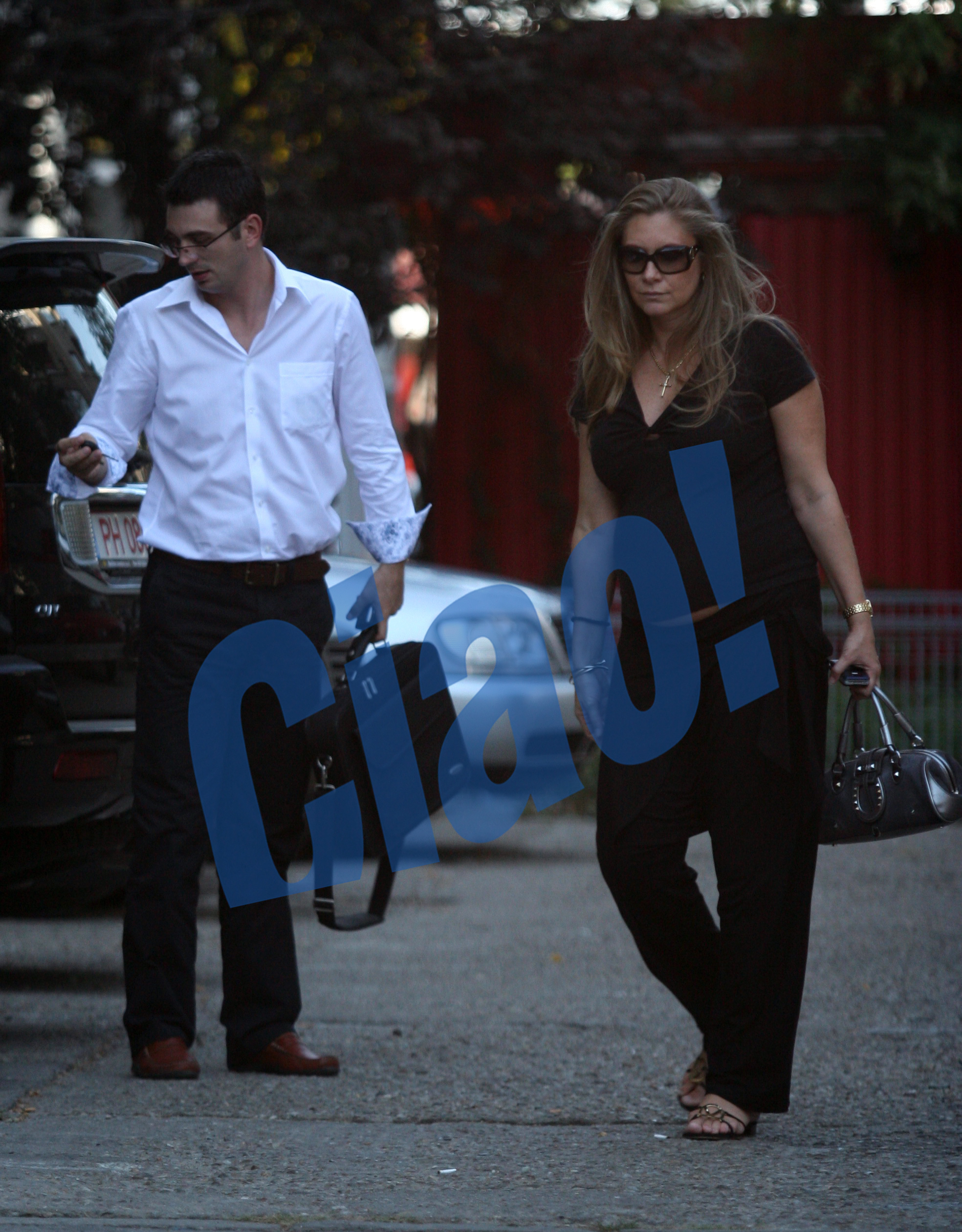 Paparazzii Ciao i-au surprins in mai multe randuri impreuna pe Romanita si pe directorul OTV de la vremea respectiva