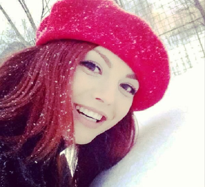 Elena Gheorghe se bucura ca un copil de zilele de iarna