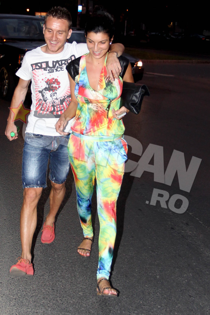 Bruneta si fotbalistul vor deveni parinti, cel mai probabil, la toamna